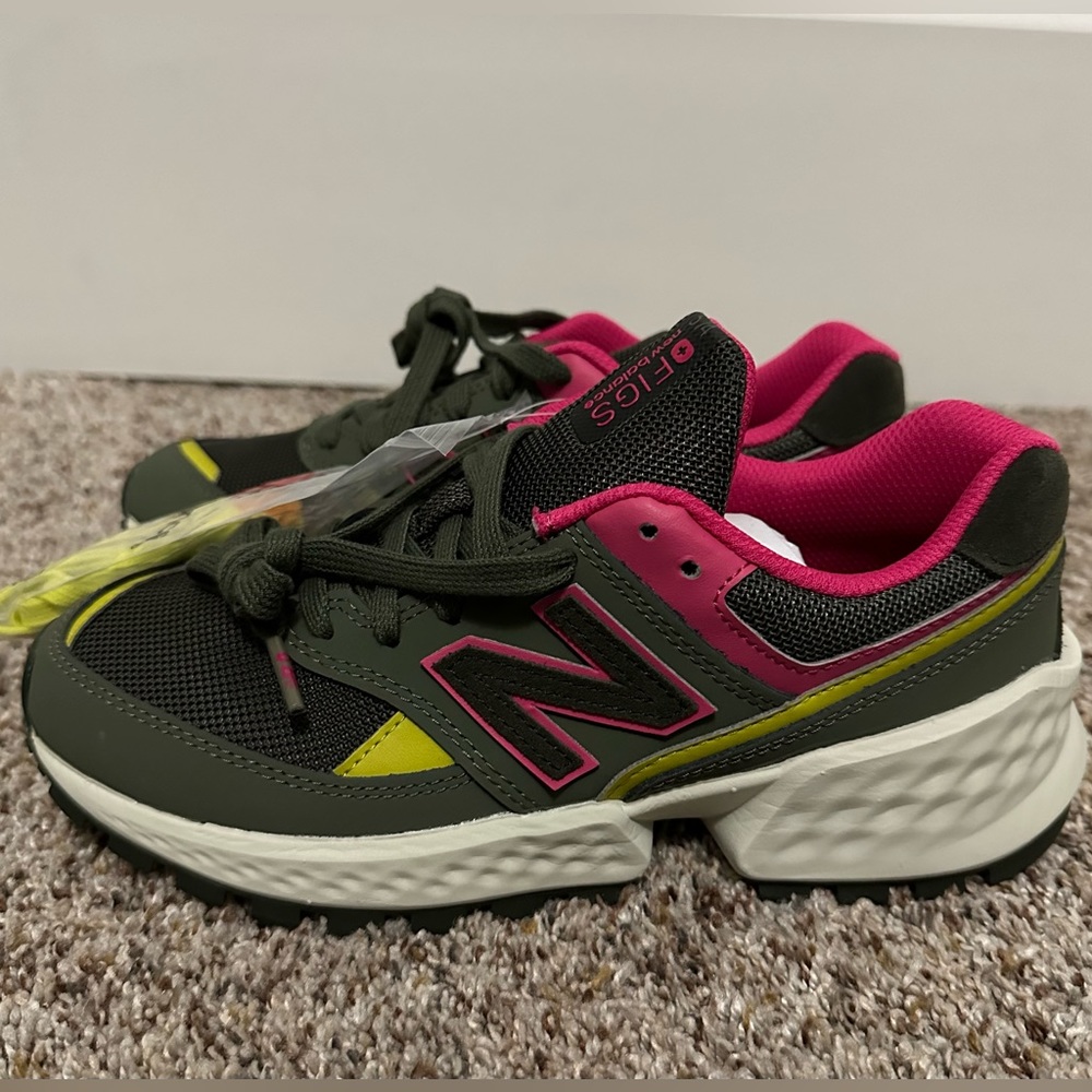 Women’s FIGS new balance size 5.5 brand new
